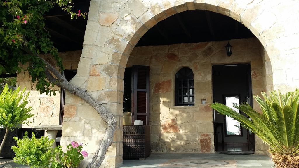 Garden Of Eden Villa Paphos Phòng bức ảnh