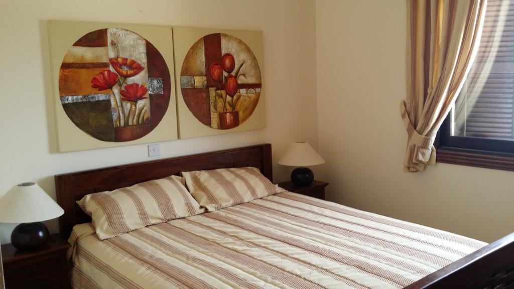 Garden Of Eden Villa Paphos Phòng bức ảnh