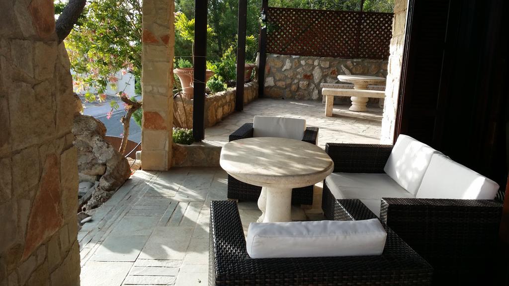 Garden Of Eden Villa Paphos Phòng bức ảnh